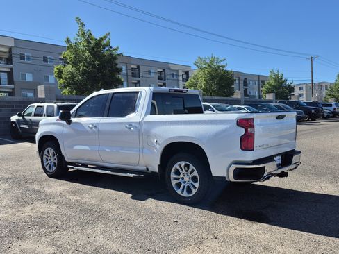 Used 2020 Toyota Tacoma TRD Sport w/ Technology Package AWD/4WD image 2
