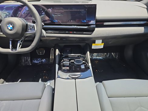 New 2026 BMW 530i xDrive w/ M Sport Package image 14