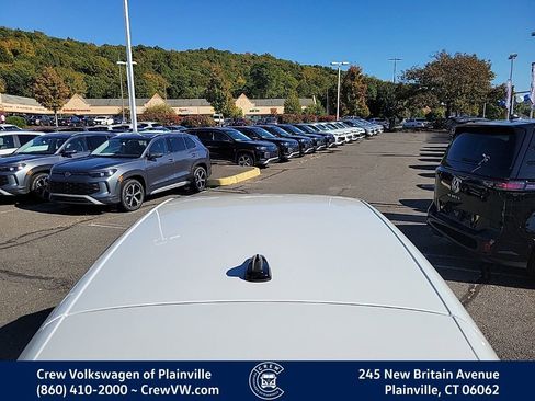 Certified 2024 Volkswagen GTI S image 17