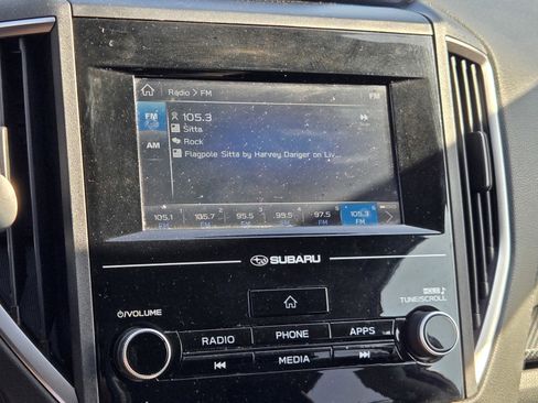 Used 2018 Subaru Crosstrek 2.0i Premium image 18