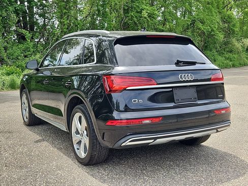 Used 2021 Audi Q5 2.0T Premium Plus w/ Premium Plus Package AWD/4WD image 3