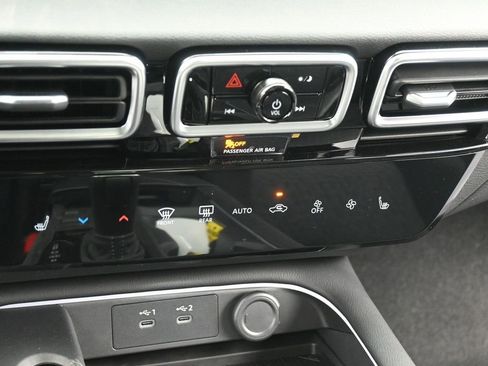 New 2026 Nissan Sentra SV w/ SV Convenience Package image 11