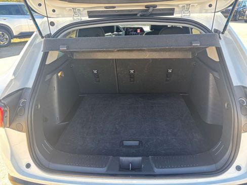 Used 2025 Chevrolet Trax LT image 29