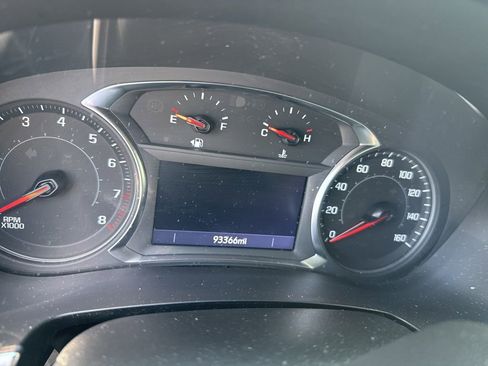 Used 2023 Chevrolet Traverse LT w/ LPO, Cargo Package image 3