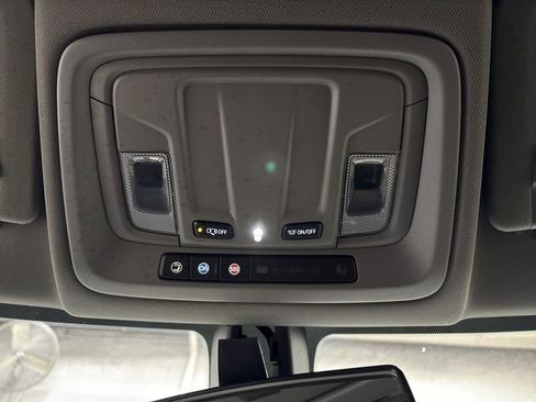 Used 2021 Chevrolet Silverado 1500 RST image 24