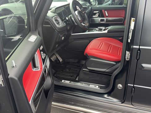 Used 2022 Mercedes-Benz G 550 image 33