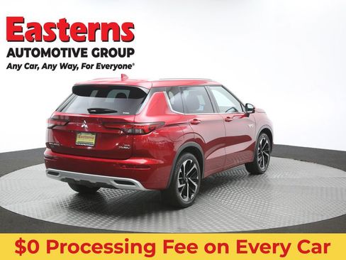 Used 2023 Mitsubishi Outlander SEL AWD/4WD image 42
