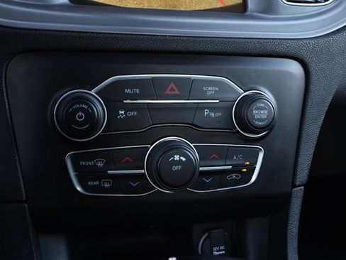 Used 2023 Dodge Charger SXT RWD image 18
