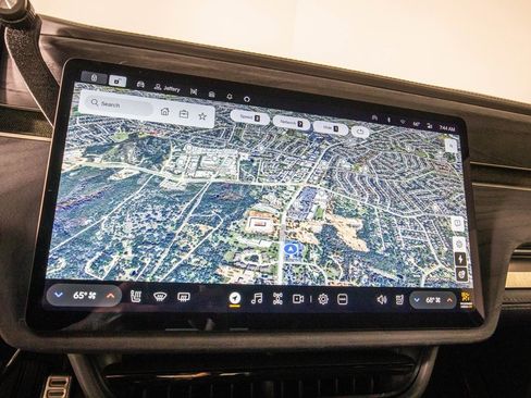 Used 2023 Rivian R1T Adventure image 20