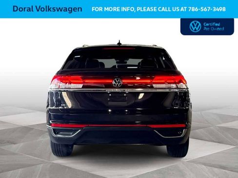 Certified 2024 Volkswagen Atlas Cross Sport SE image 7