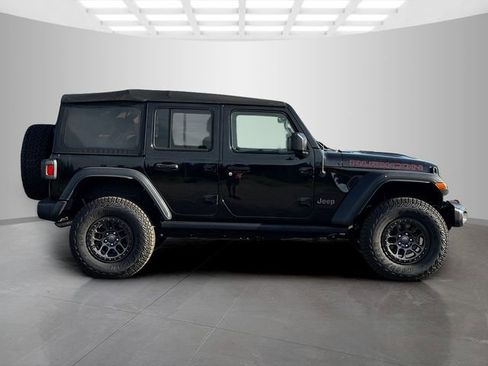 Used 2022 Jeep Wrangler Unlimited Rubicon w/ Xtreme Recon 35" Tire Package AWD/4WD image 8