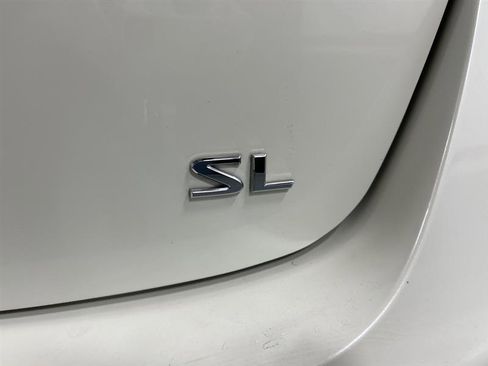 Used 2009 Nissan Rogue SL w/ Leather Pkg image 9