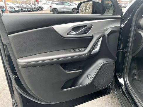 Used 2022 Chevrolet Blazer LT image 9