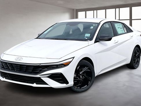 New 2026 Hyundai Elantra Sport image 2