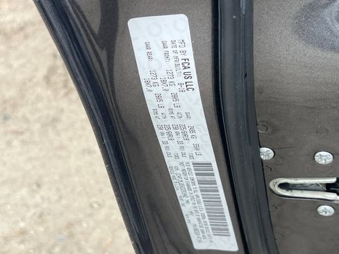 Used 2019 Jeep Cherokee Latitude Plus image 33