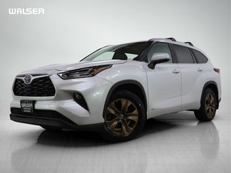 Used 2023 Toyota Highlander Bronze Edition video 1