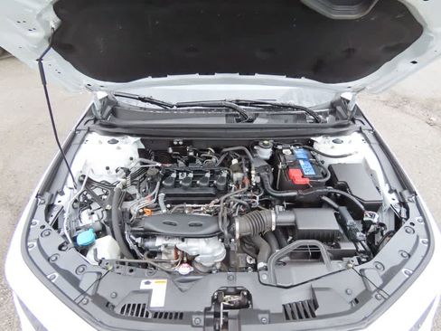 Certified 2024 Honda Accord EX image 9