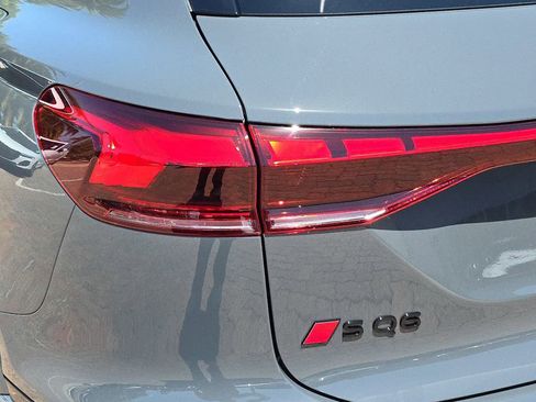 New 2025 Audi SQ6 e-tron Premium Plus image 34