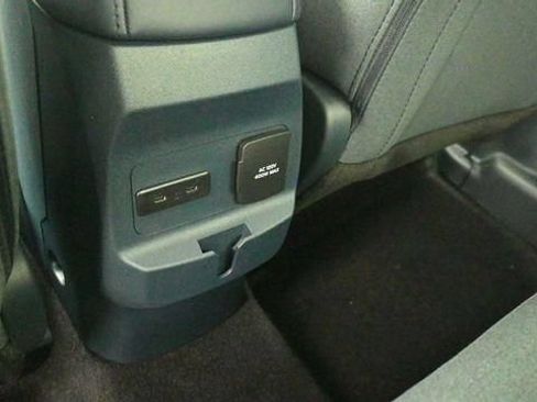 New 2026 Ford Maverick XLT w/ XLT Luxury Package FWD image 12