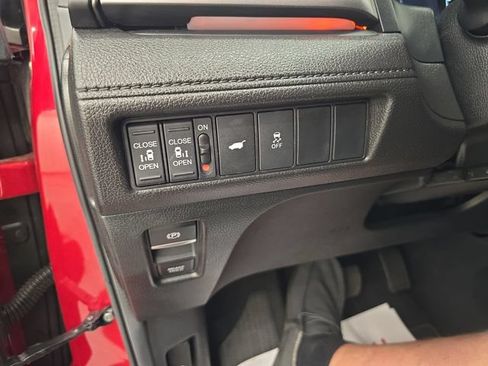 Used 2025 Honda Odyssey Sport-L image 34
