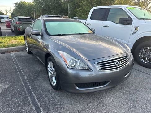 Used 2010 INFINITI G37 x w/ Premium Pkg image 1