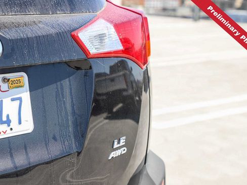 Used 2015 Toyota RAV4 LE AWD/4WD image 10