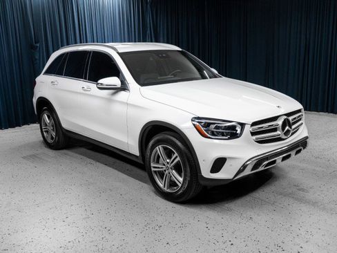 Certified 2022 Mercedes-Benz GLC 300 4MATIC image 3