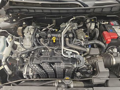 Used 2025 Nissan Altima 2.5 SV FWD image 33