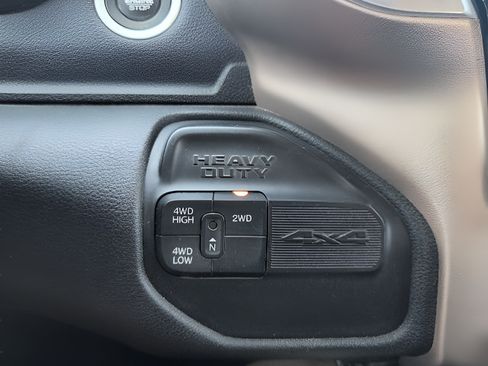 Used 2019 RAM 3500 Laramie AWD/4WD image 16