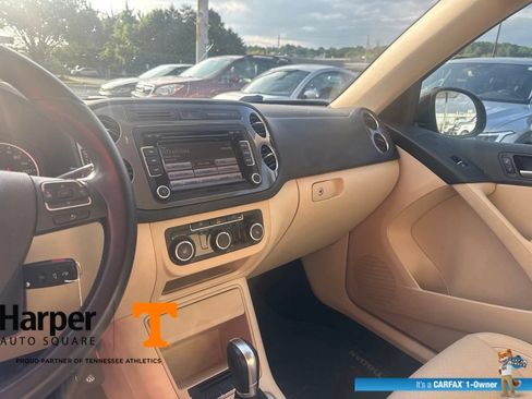 Used 2012 Volkswagen Tiguan SE AWD/4WD image 16