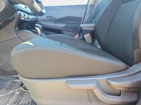 Certified 2025 Nissan Kicks Play S FWD image 27
