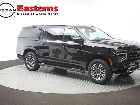 Used 2025 Chevrolet Suburban Z71 AWD/4WD image 52