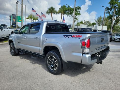 Used 2023 Toyota Tacoma TRD Sport w/ Technology Package AWD/4WD image 7