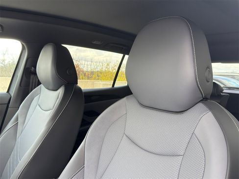 New 2026 Volkswagen Tiguan SE R-Line image 11