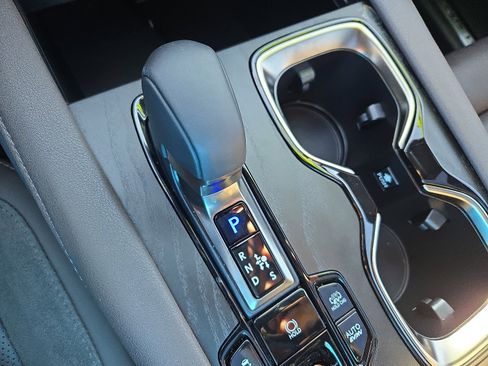 Certified 2025 Lexus RX 450h AWD w/ Convenience Package image 16