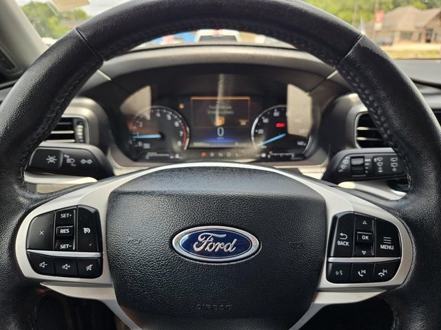 Used 2023 Ford Explorer XLT w/ Equipment Group 202A RWD image 38