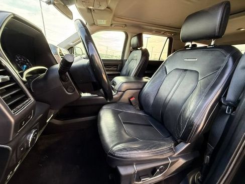 Used 2019 Ford Expedition Platinum AWD/4WD image 11