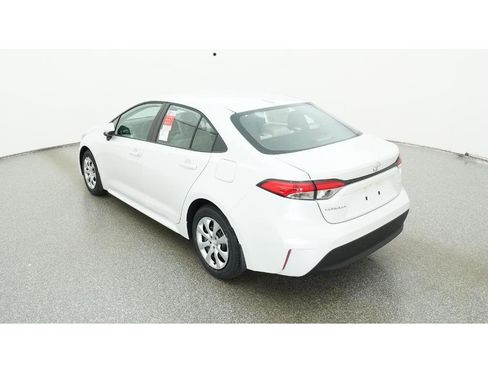 New 2026 Toyota Corolla LE image 5
