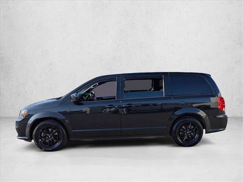 Used 2020 Dodge Grand Caravan GT image 9