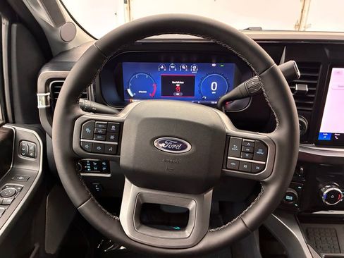 New 2026 Ford F250 Lariat w/ Black Appearance Package image 19