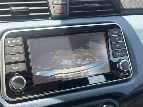 Used 2025 Nissan Versa SV FWD image 22