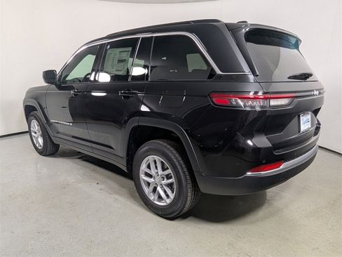 New 2025 Jeep Grand Cherokee Laredo X image 5