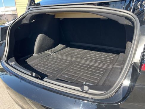 Used 2022 Tesla Model 3 Long Range image 9