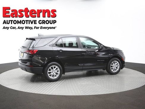Used 2022 Chevrolet Equinox LS w/ LS Convenience Package FWD image 42