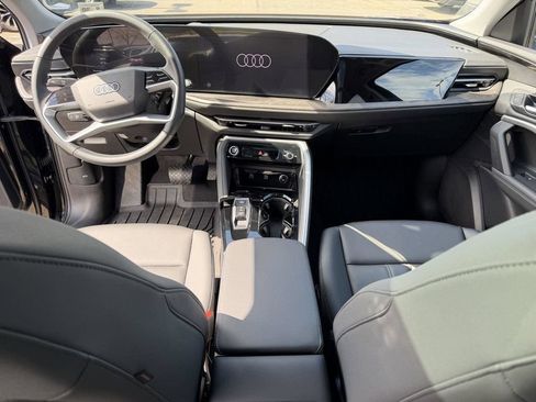 Used 2025 Audi Q5 Premium w/ Convenience Package AWD/4WD image 16