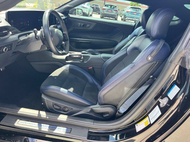 Used 2025 Ford Mustang Dark Horse RWD image 9