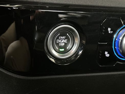 Used 2024 GMC Sierra 1500 SLT image 23