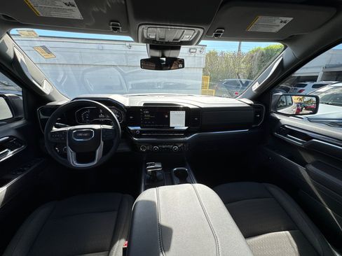 Used 2024 GMC Sierra 1500 Elevation w/ LPO, Elevation Black Package image 26