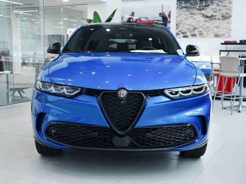 New 2024 Alfa Romeo Tonale Veloce image 2