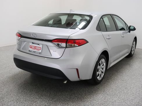 Used 2026 Toyota Corolla LE image 7